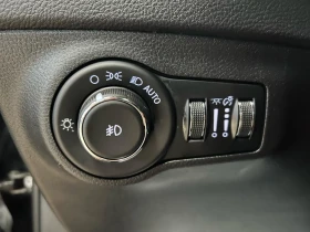 Jeep Compass LIMITED* DISTRONIC* ПАНОРАМА* ПОДГРЕВ* МЪРТВА ТОЧК - 29100 лв. / 14878.59 € - 24614135 9