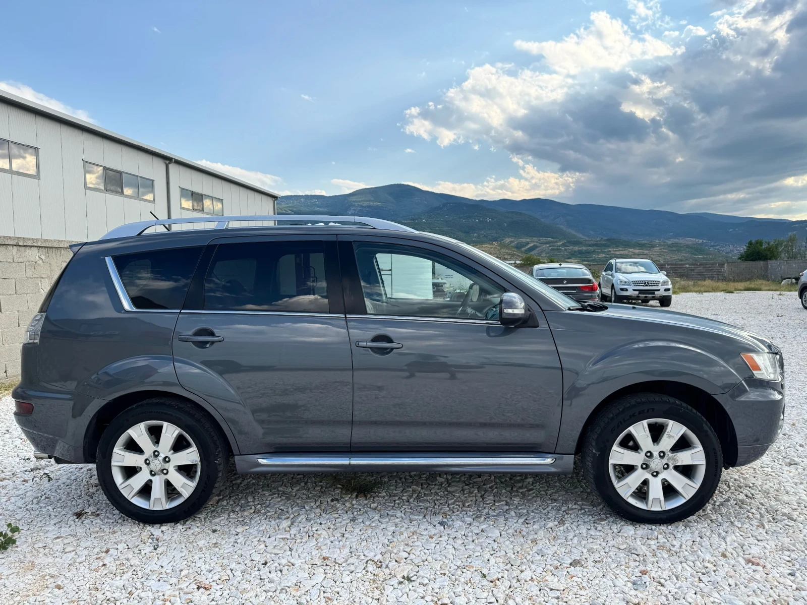 Mitsubishi Outlander 2.2 DiD 156к.с 4WD / 6+ 1 / KOJA / NAVI / PODGREV - изображение 5