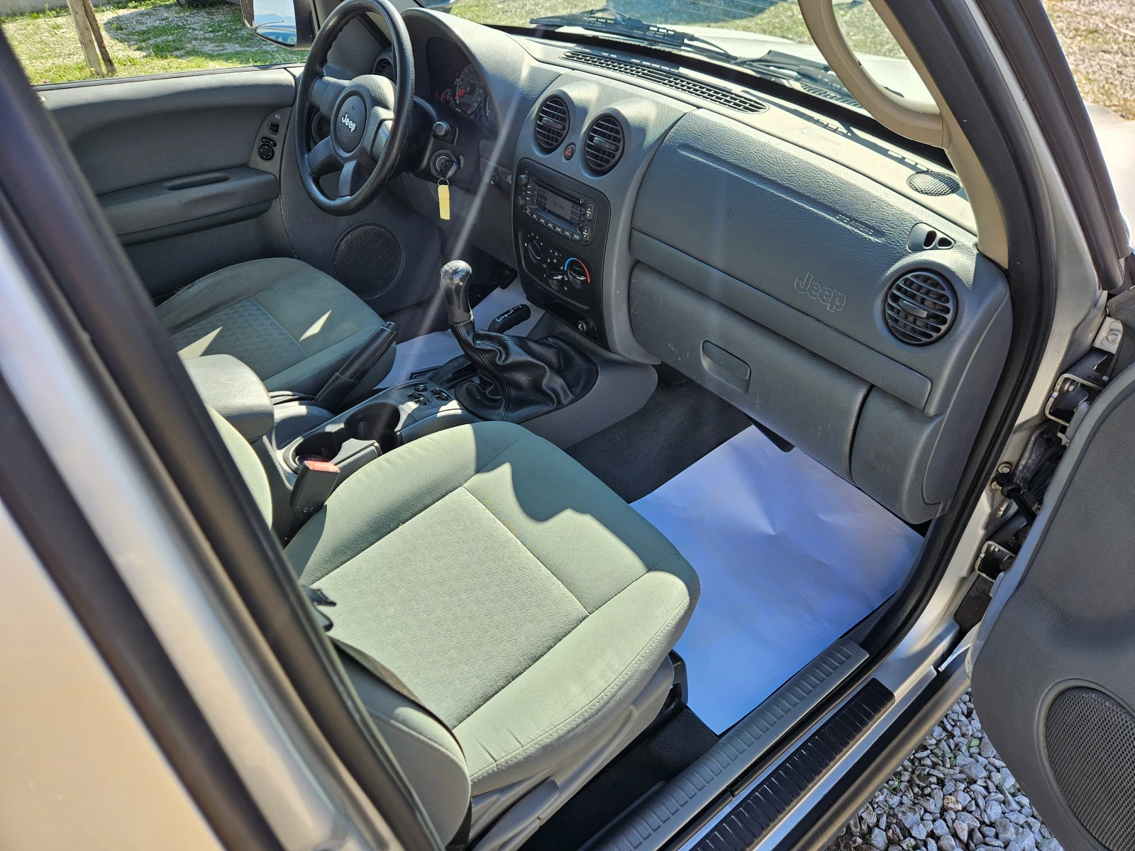 Jeep Cherokee 2.8CRDI - изображение 7