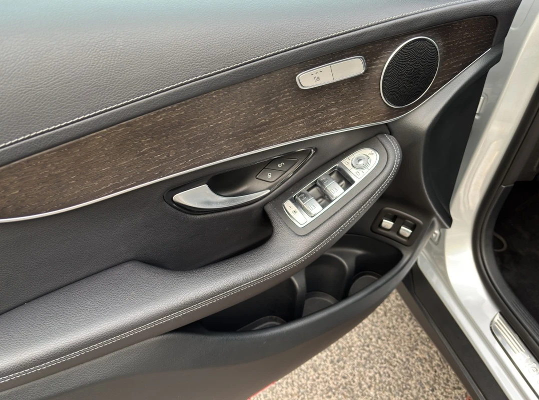 Mercedes-Benz GLC 300 i Coupe 4Matic AMG line - изображение 9