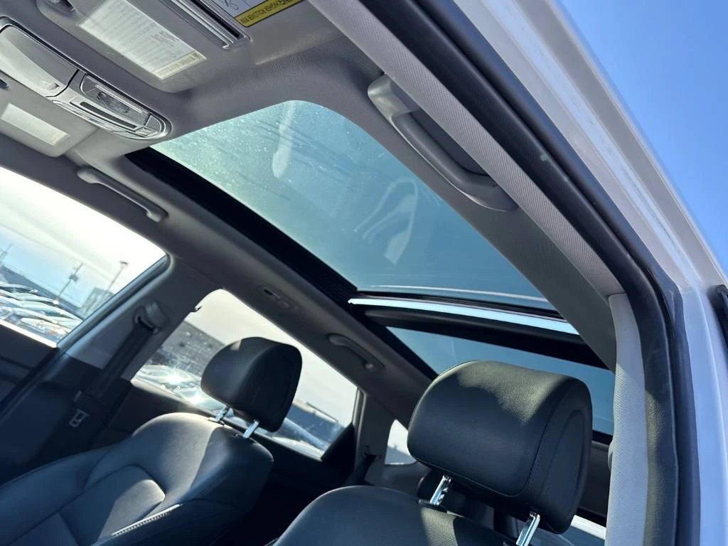 Hyundai Tucson Luxury AWD* CARFAX* МЪРТВА ТОЧКА* ПАНО - изображение 10