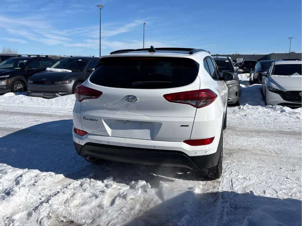 Hyundai Tucson Luxury AWD* CARFAX* МЪРТВА ТОЧКА* ПАНО - изображение 5