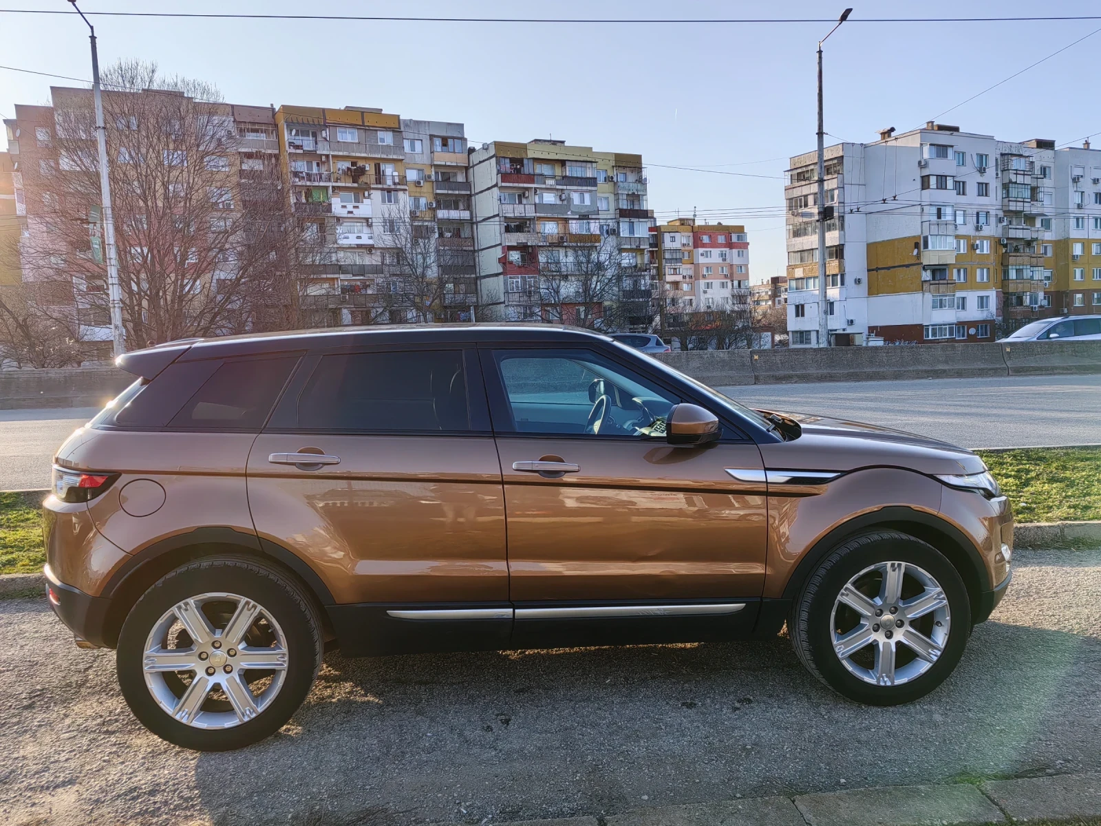 Land Rover Range Rover Evoque 2.2td 190ps 4x4, снимка 4 - Автомобили и джипове - 53826568