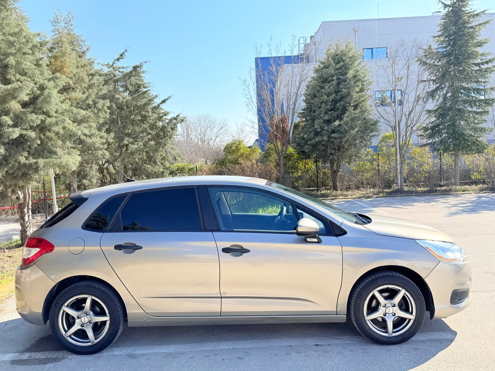 Citroen C4 1.6 HDI, снимка 2 - Автомобили и джипове - 54095173