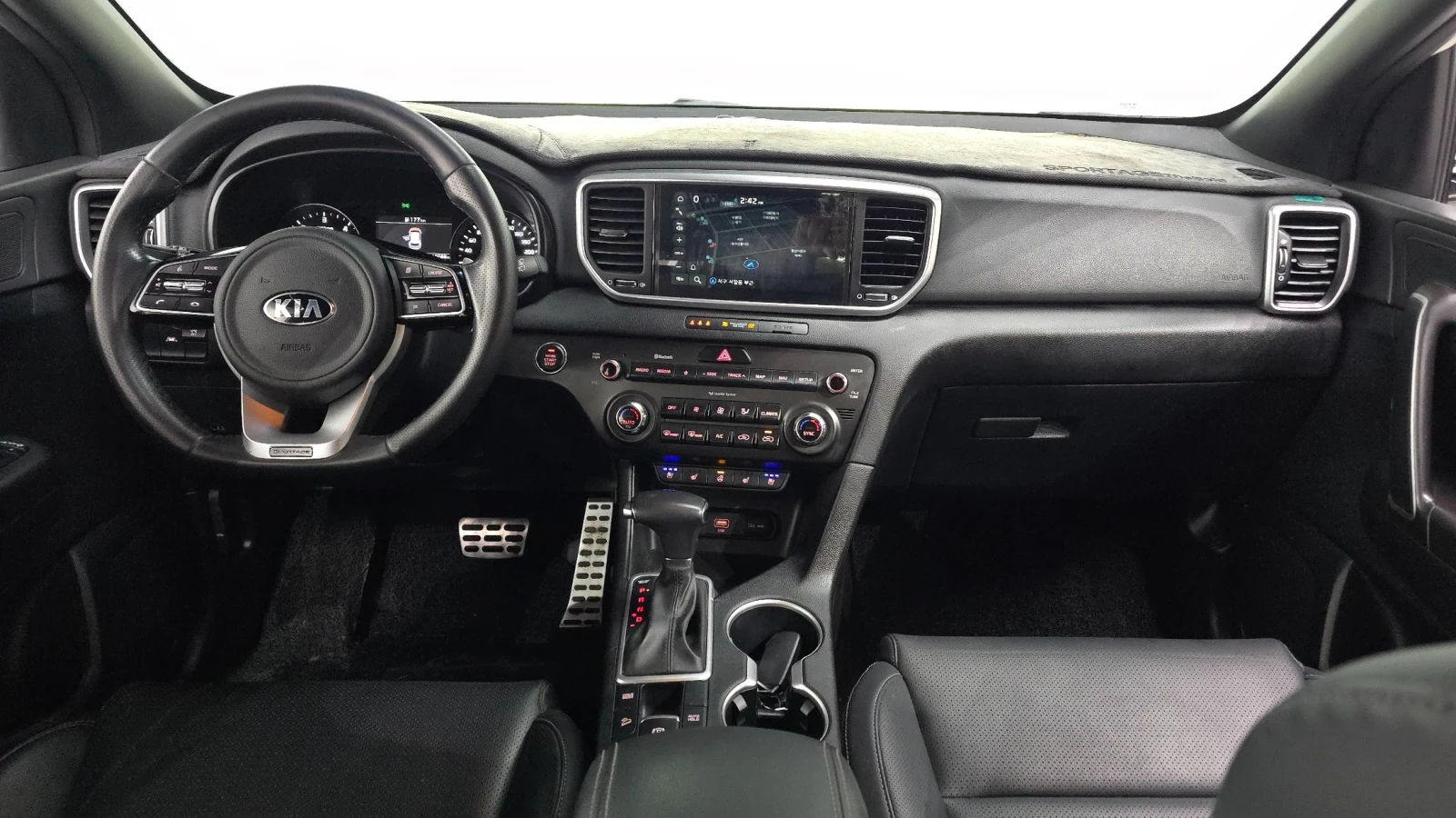 Kia Sportage, снимка 9 - Автомобили и джипове - 54837427