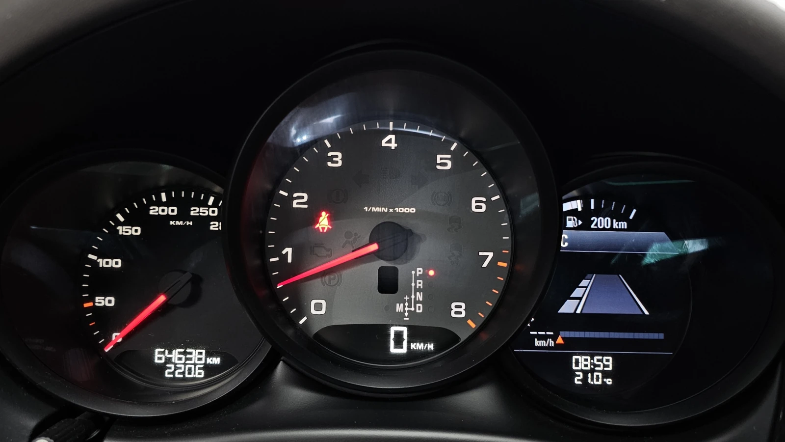 Porsche Macan S* BURMESTER* ЕЛ. БАГАЖНИК* ЛЮК* КРАЙНА ЦЕНА, снимка 8 - Автомобили и джипове - 55243563