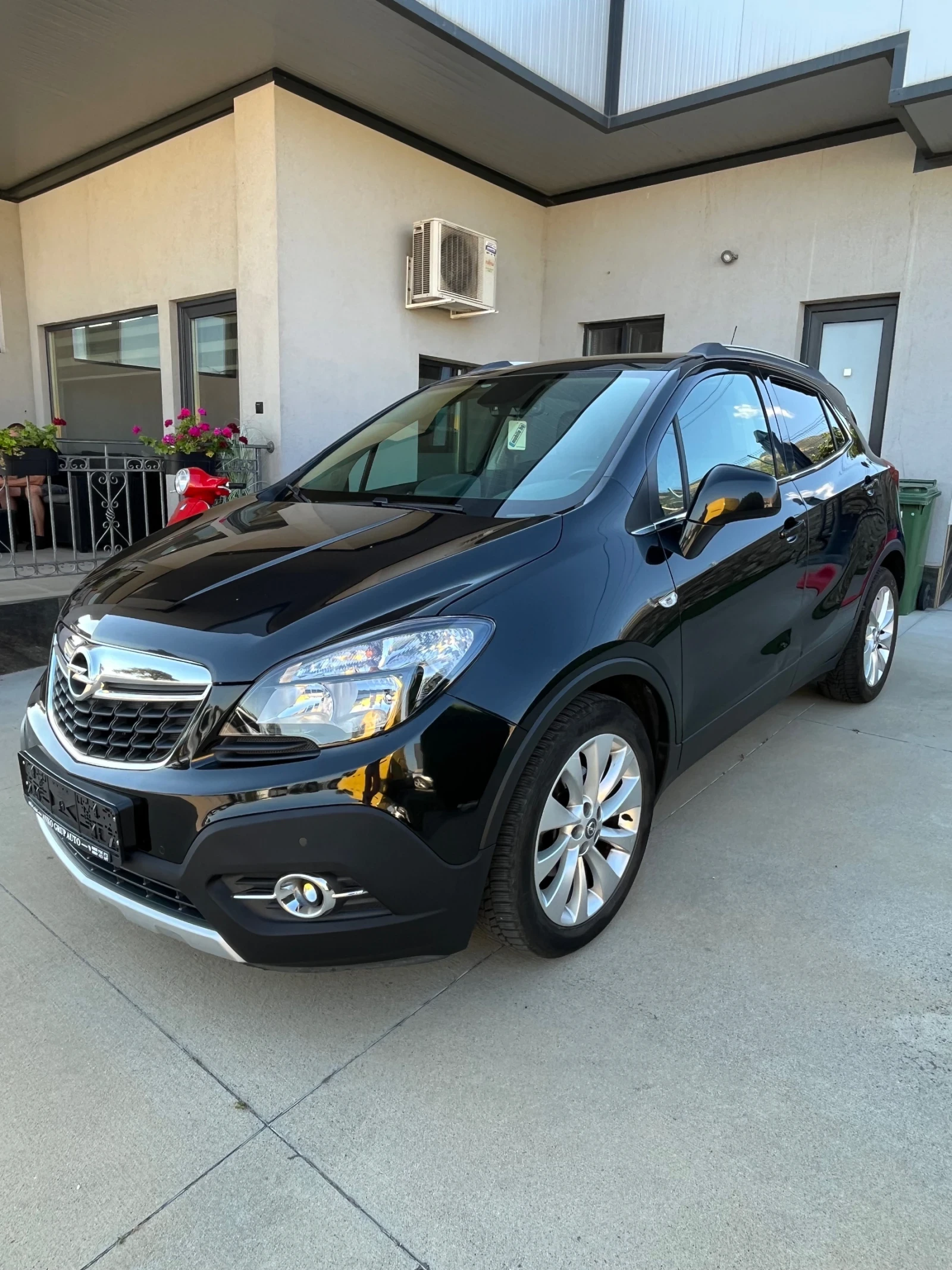 Opel Mokka 1.4 бензин газ фабрична 112654 км , снимка 3 - Автомобили и джипове - 55482759