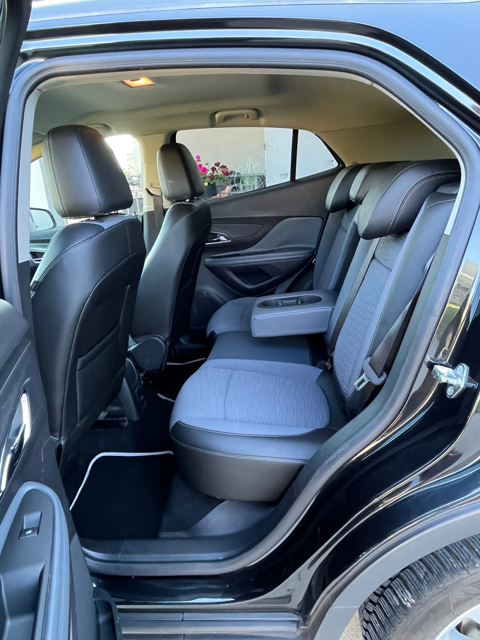 Opel Mokka 1.4 бензин газ фабрична 112654 км , снимка 10 - Автомобили и джипове - 55482759