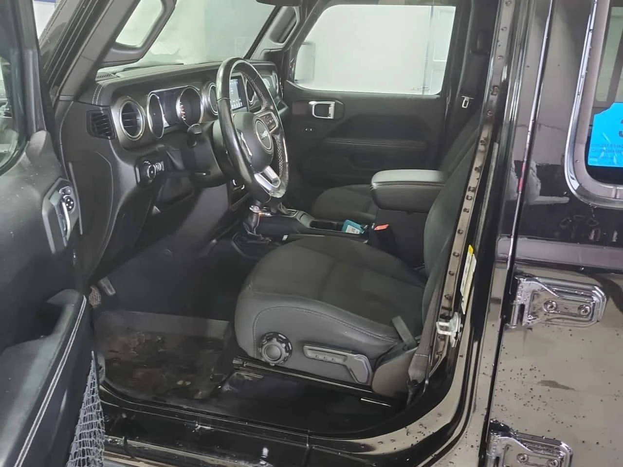Jeep Wrangler * 4x4 Sahara * ���������� ��� ������������ ������* | Mobile.bg � ����������� 3