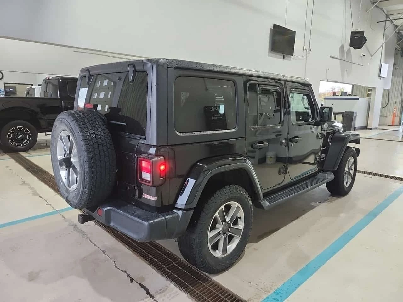 Jeep Wrangler * 4x4 Sahara * ���������� ��� ������������ ������* | Mobile.bg � ����������� 2