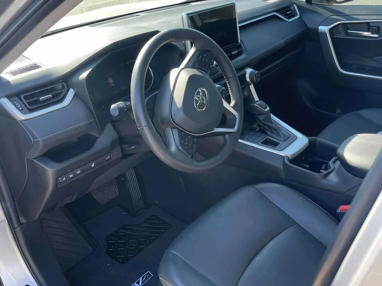 Toyota Rav4, снимка 12 - Автомобили и джипове - 56683713
