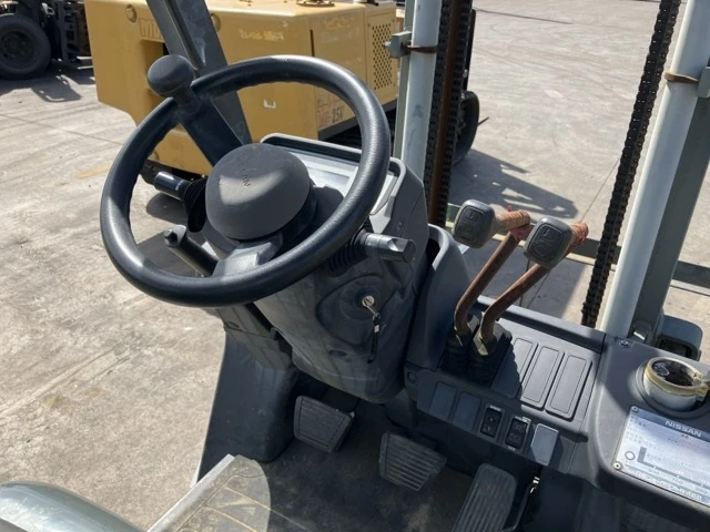  Nissan    | Mobile.bg   7