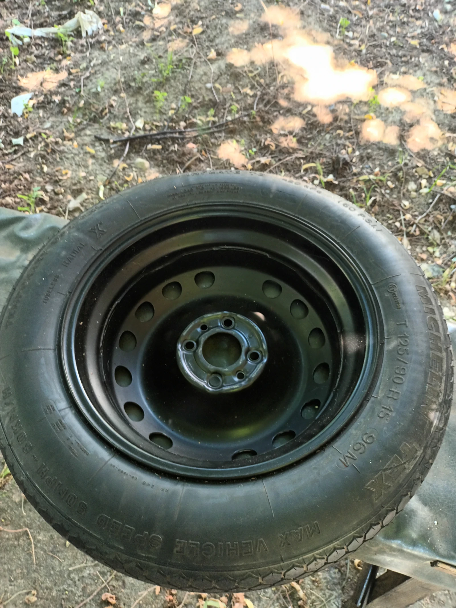 Гуми с джанти Michelin 125/90R15, снимка 2 - Гуми и джанти - 55057269
