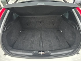 Volvo V40 1.6 Лизинг ; Бартер, снимка 17