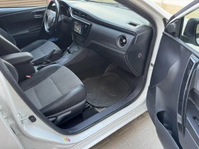 Toyota Auris, снимка 16