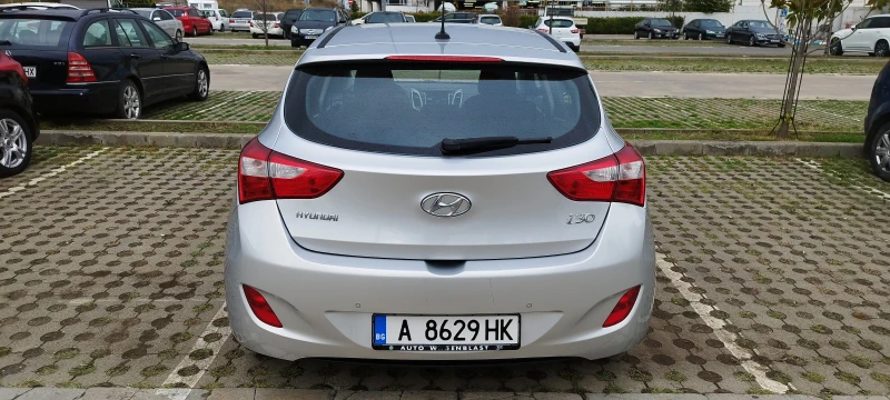 Hyundai I30, снимка 6 - Автомобили и джипове - 47432111