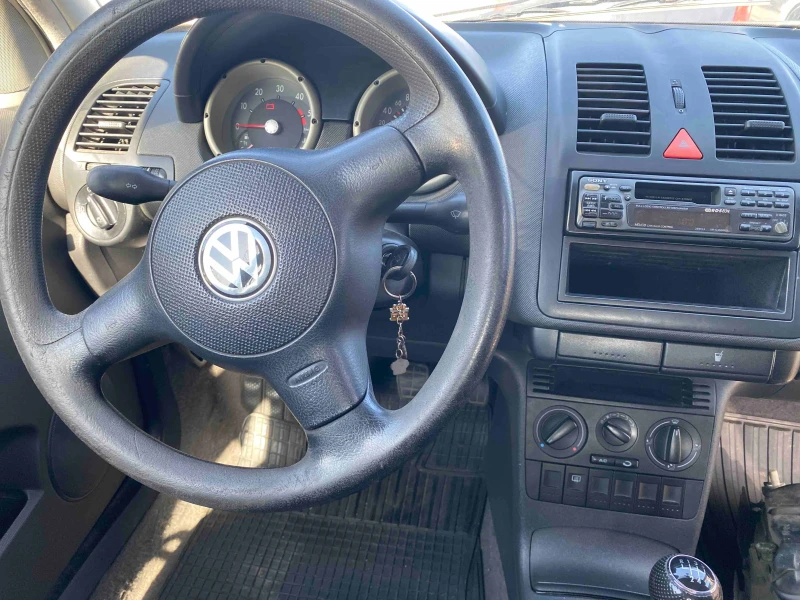 VW Polo 1, 9 SDI     КЛИМАТИК, снимка 2 - Автомобили и джипове - 47695632