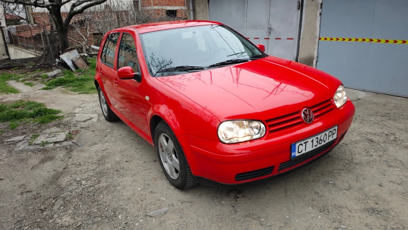 VW Golf 1.6i, снимка 3 - Автомобили и джипове - 49608146