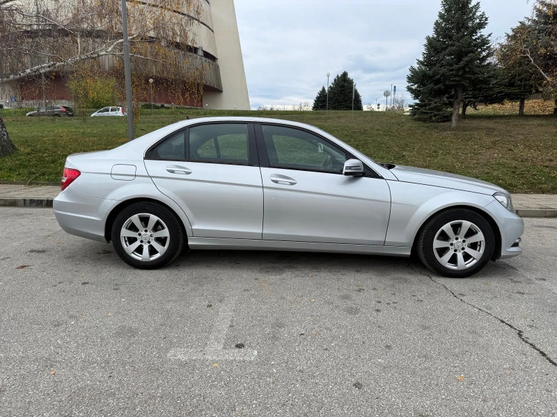 Mercedes-Benz C 180 Face Navi Подгрев, снимка 8 - Автомобили и джипове - 52554548