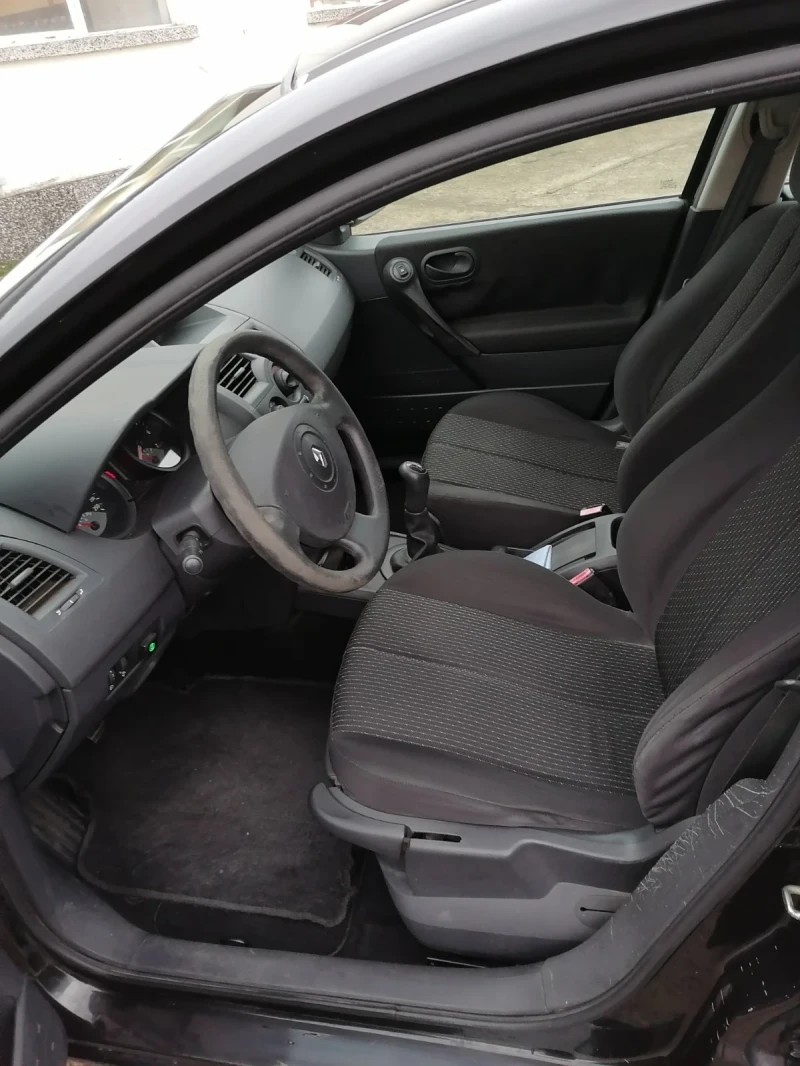 Renault Megane, снимка 3 - Автомобили и джипове - 52799678