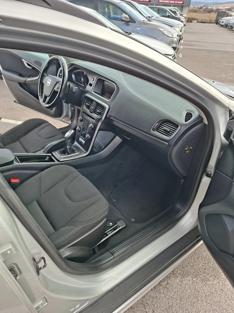Volvo V40 Cross Country D2, снимка 12 - Автомобили и джипове - 53294332