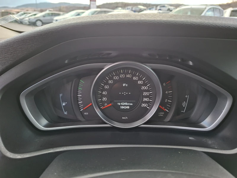 Volvo V40 Cross Country D2, снимка 15 - Автомобили и джипове - 53294332