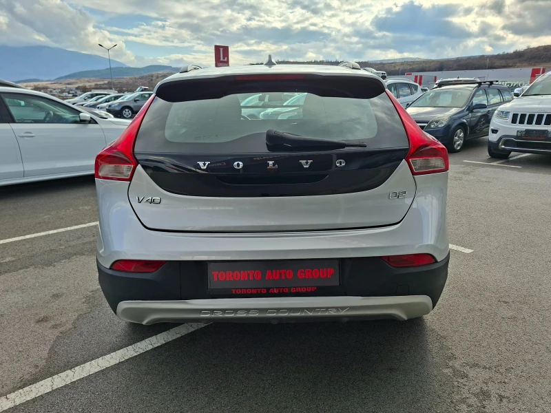 Volvo V40 Cross Country D2, снимка 5 - Автомобили и джипове - 53294332