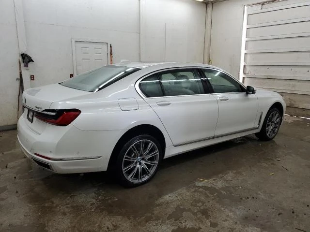 BMW 740  - изображение 6