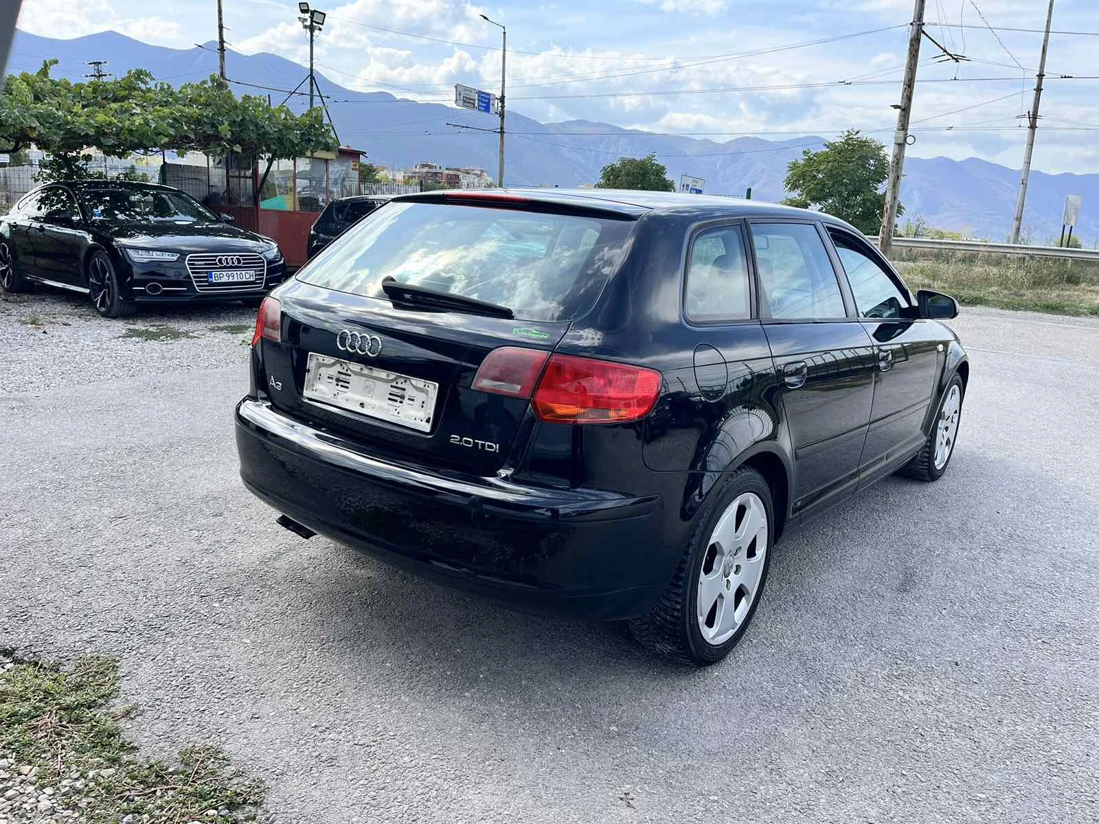 Audi A3 2.0TDI SportBack 6 Скр. - изображение 6