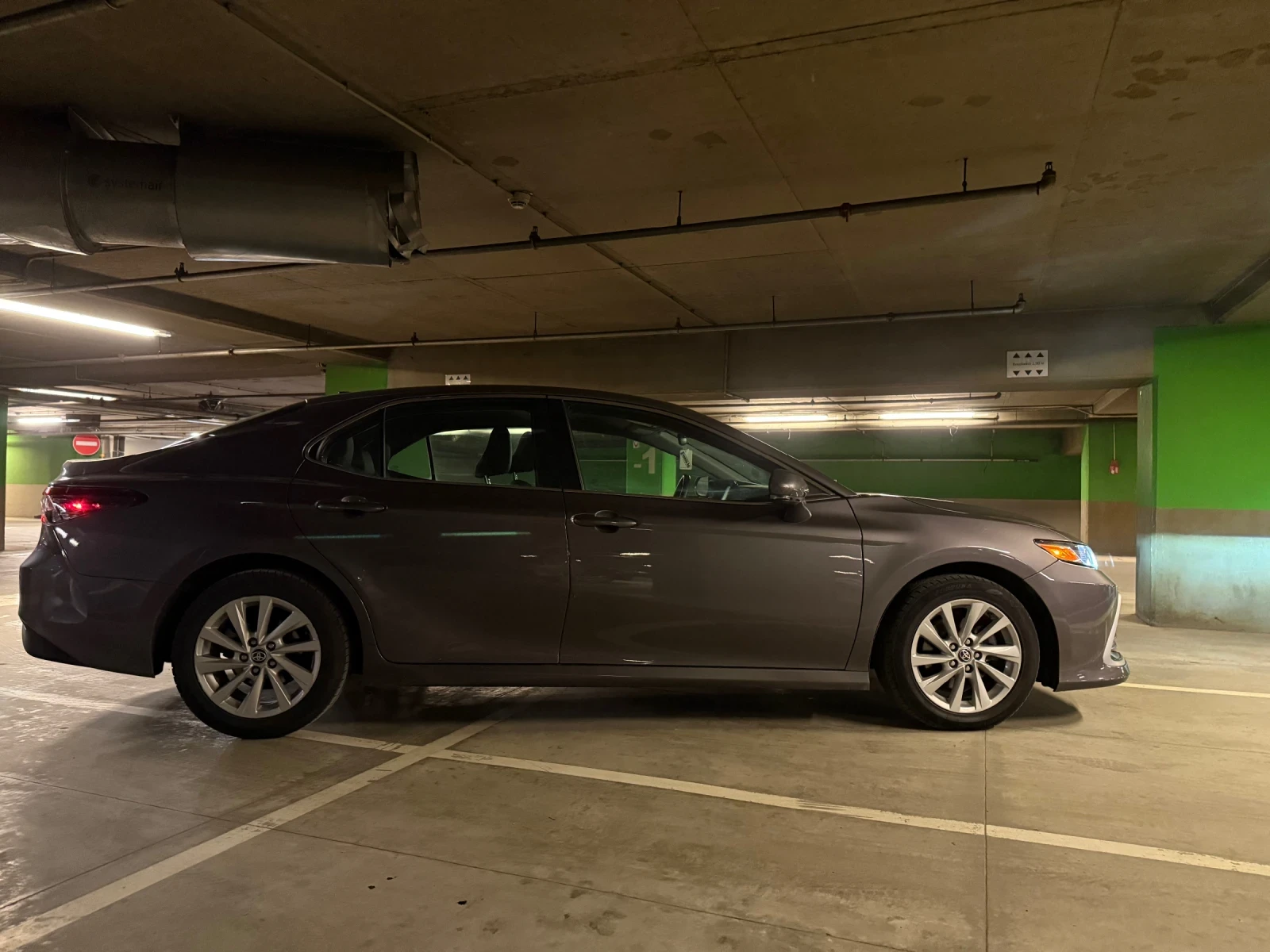 Toyota Camry 2.5 LE - изображение 9