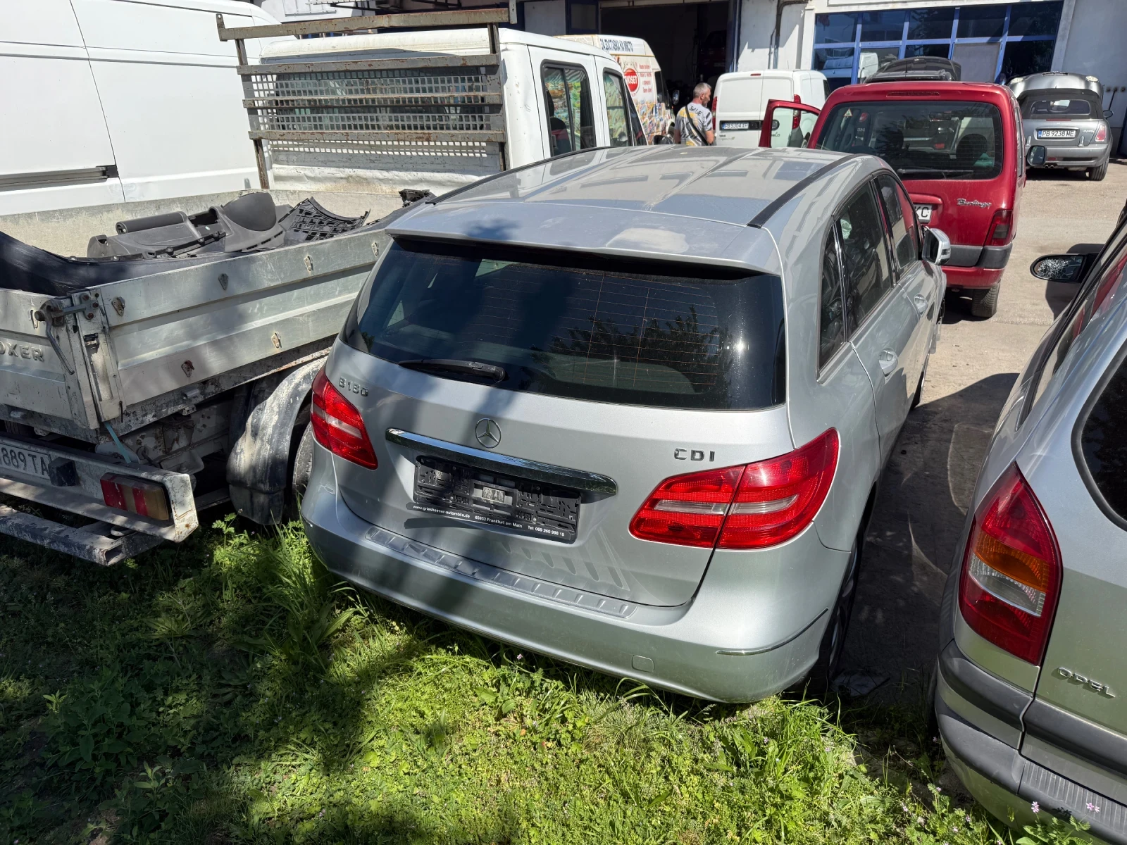 Mercedes-Benz A 180  - изображение 7