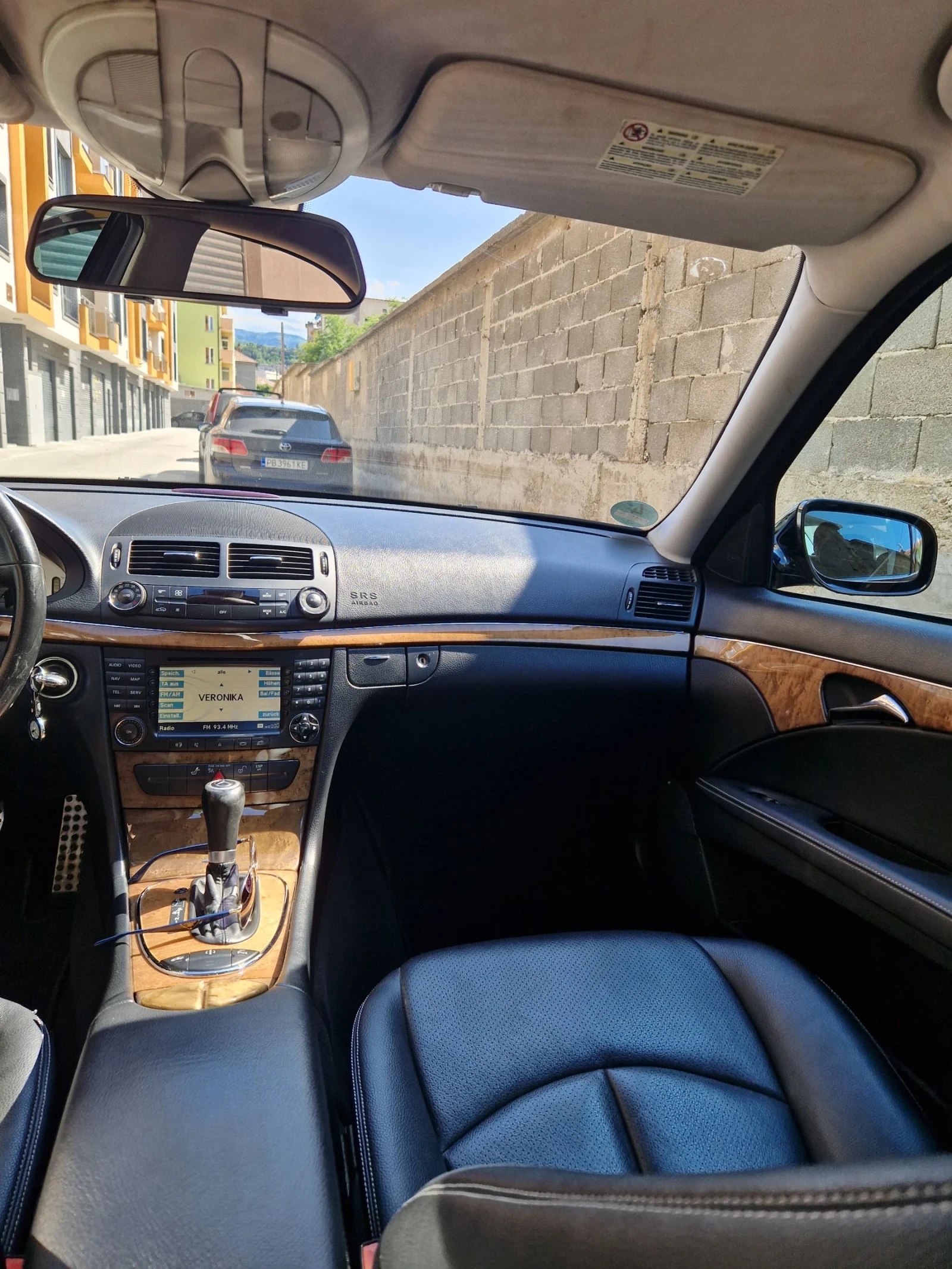 Mercedes-Benz E 320  - изображение 5