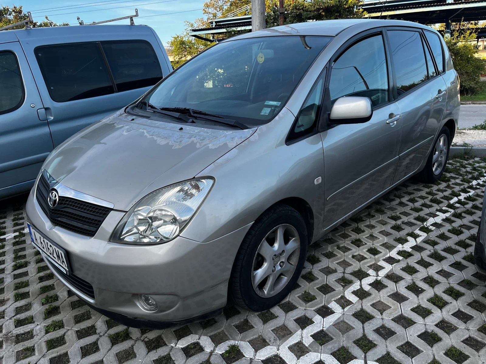 Toyota Corolla verso  - изображение 2
