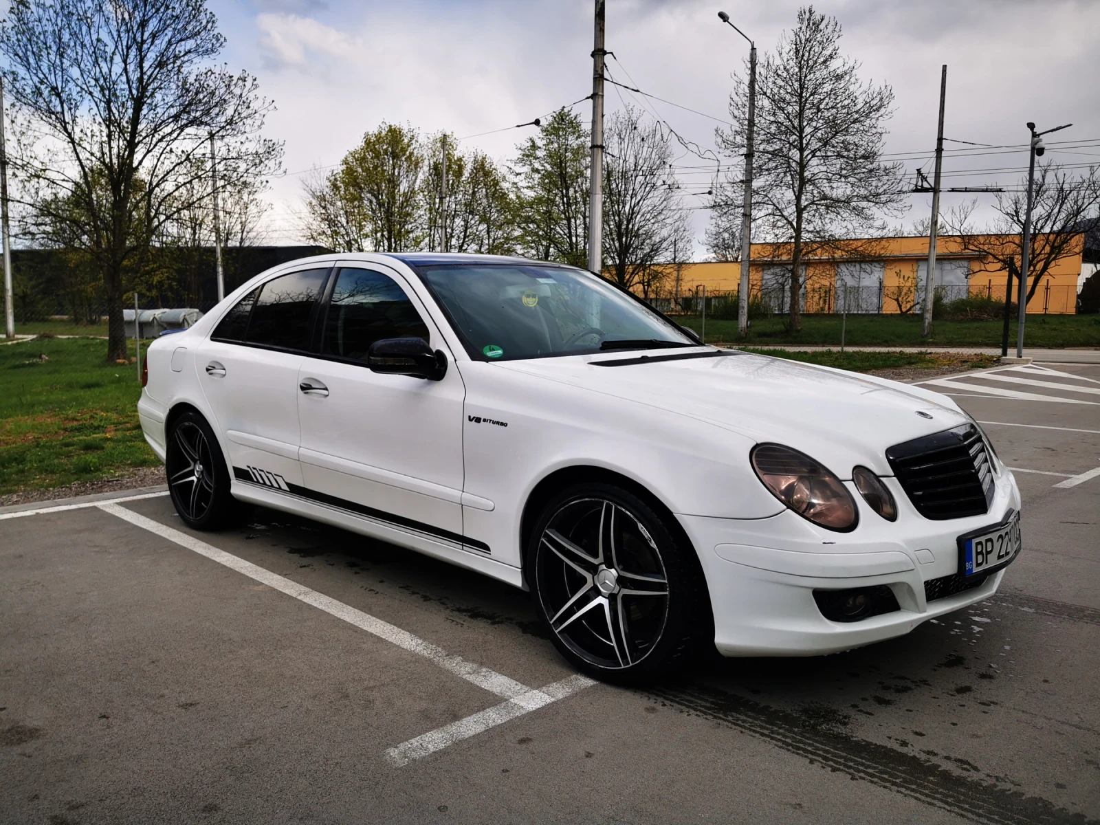 Mercedes-Benz E 220  - изображение 3