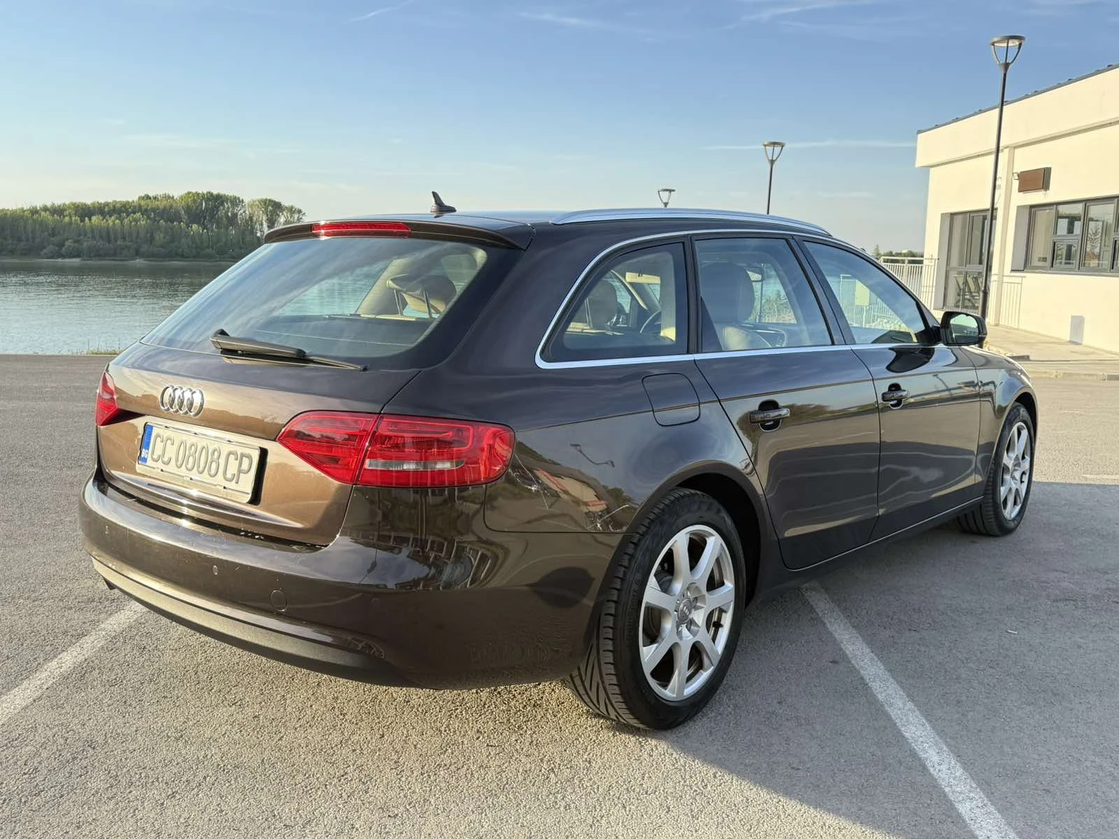 Audi A4 2.0 TDI EURO 5 | Mobile.bg   2