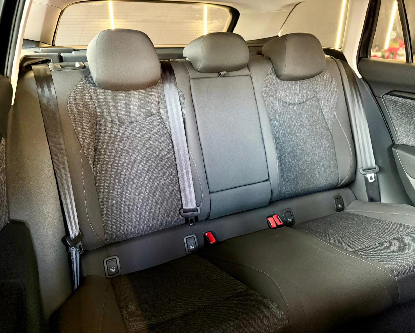 Skoda Superb 2.0TDI DSG* Essence* ������* Carplay* �������� | Mobile.bg � ����������� 16