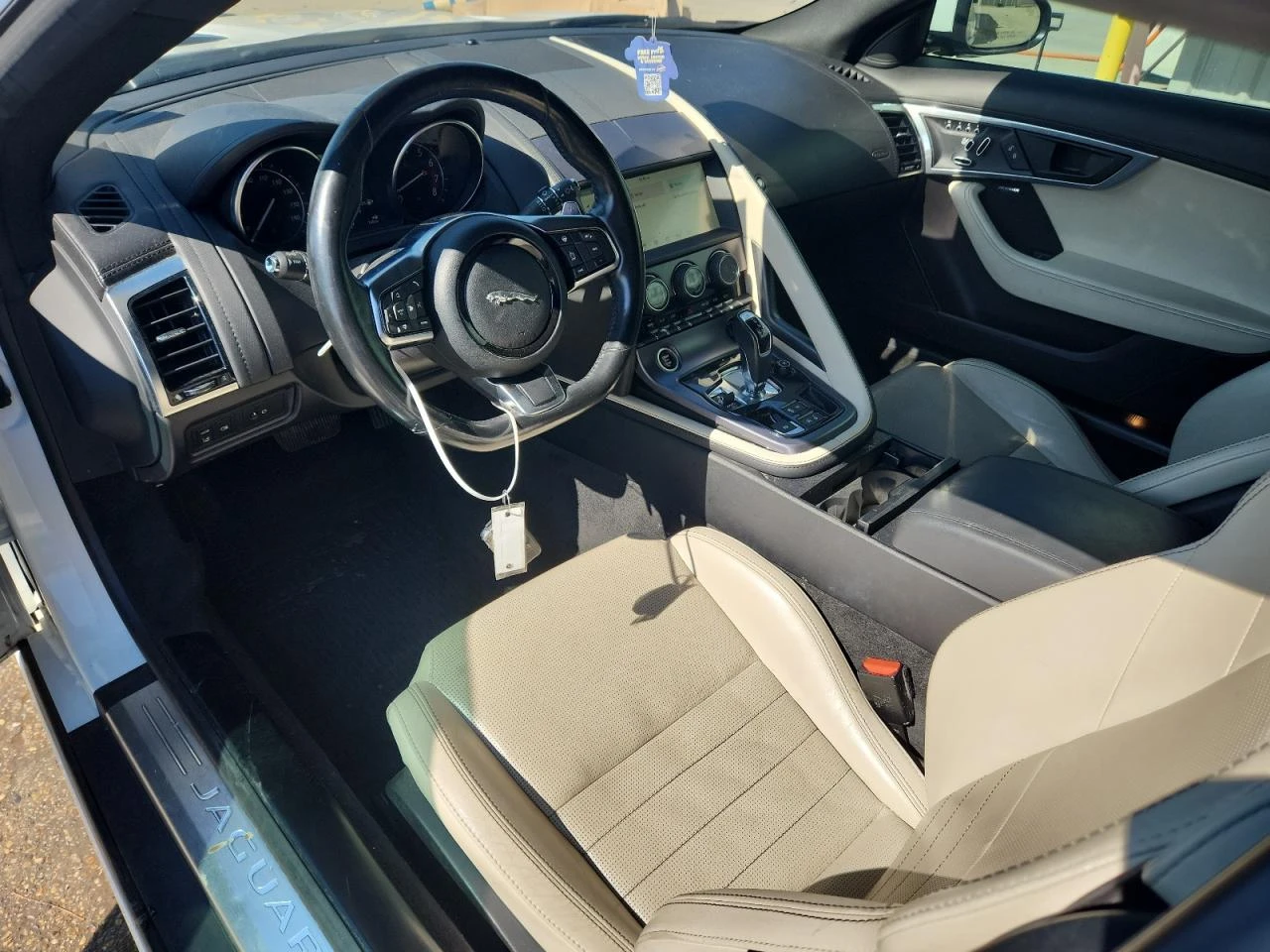 Jaguar F-Type * Възможност за Лизинг*  - изображение 8