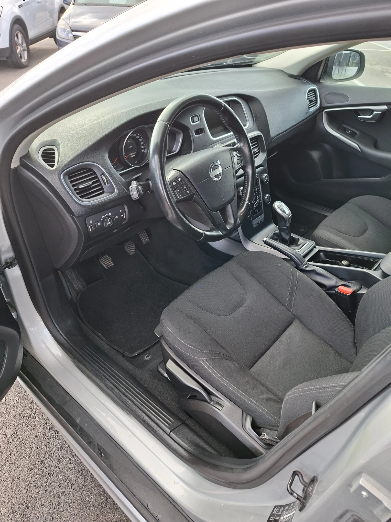 Volvo V40 Cross Country D2 | Mobile.bg � ����������� 9