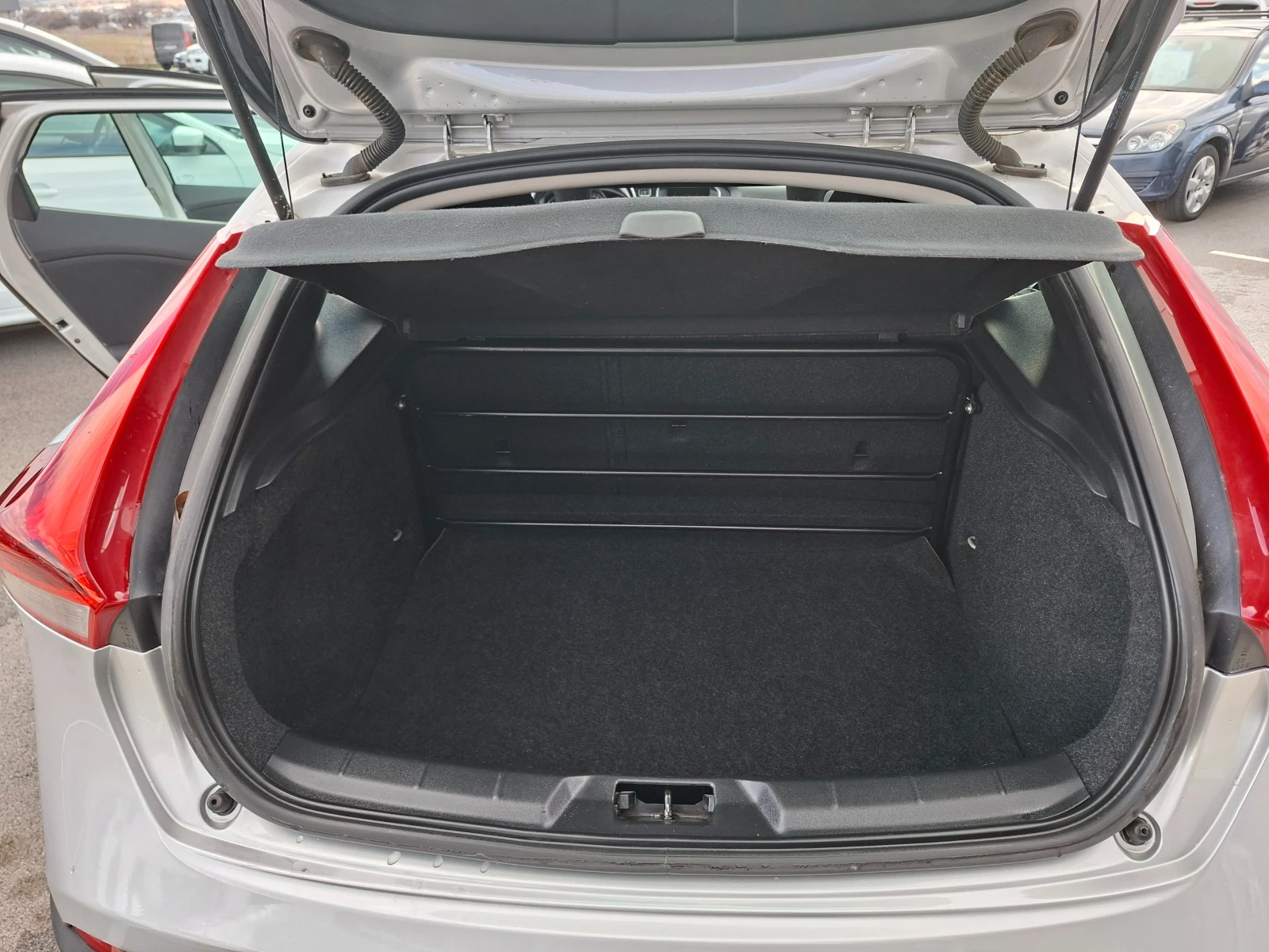 Volvo V40 Cross Country D2 | Mobile.bg � ����������� 13