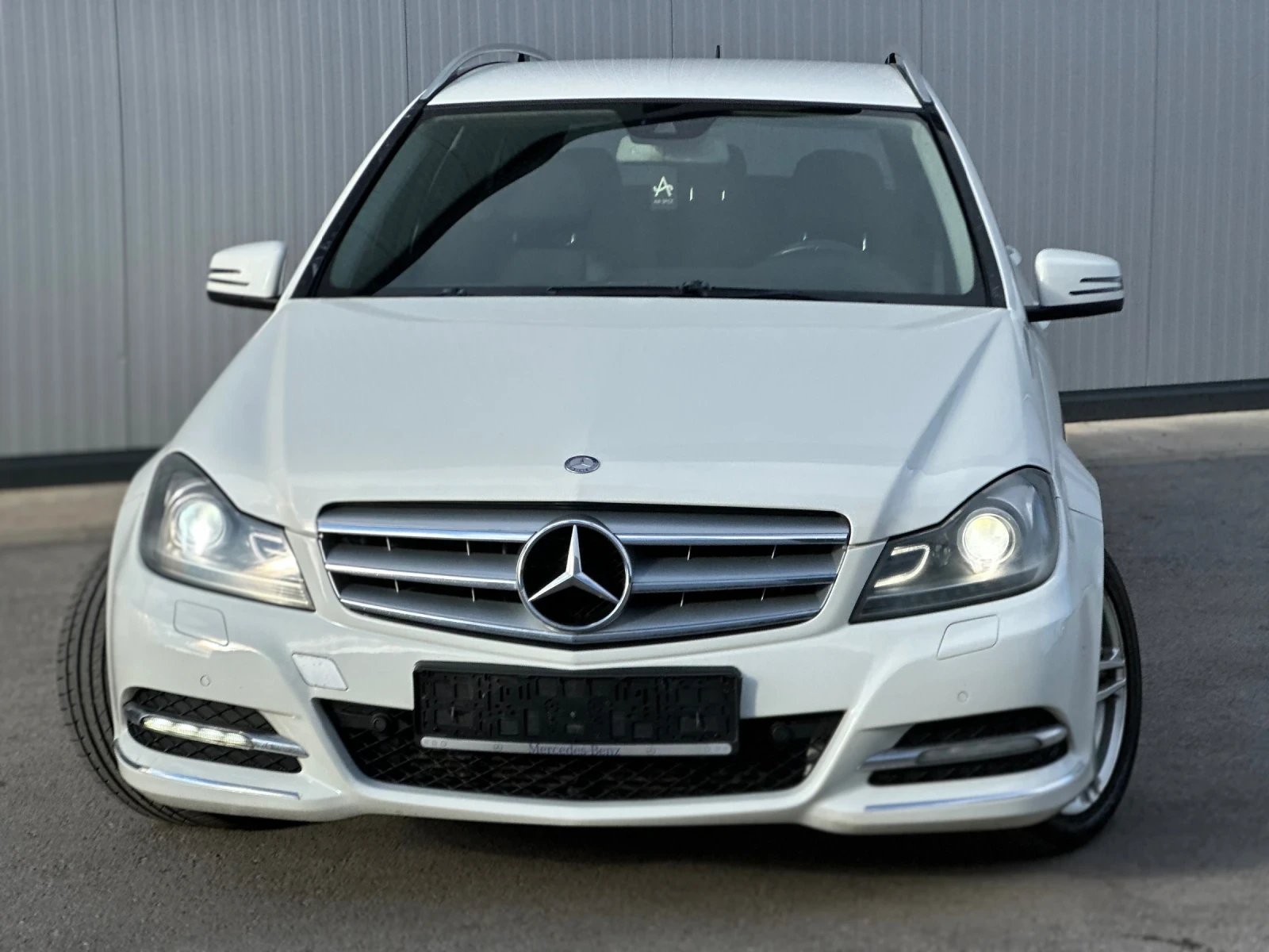 Mercedes-Benz C 250 AMG///Line/C250cdi/Avangard/Harman Kardon/FACELIFT - изображение 4