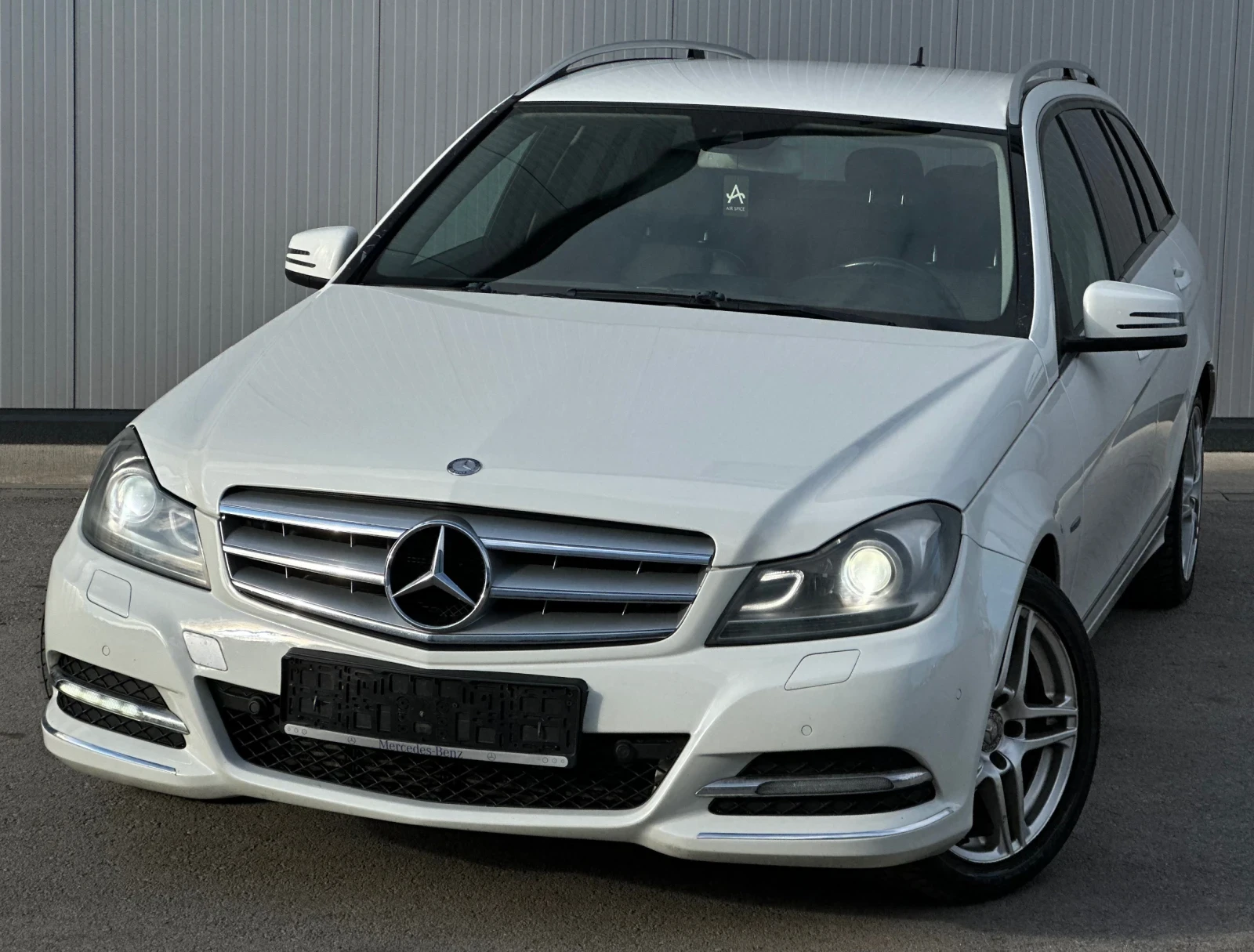Mercedes-Benz C 250 AMG///Line/C250cdi/Avangard/Harman Kardon/FACELIFT - изображение 2