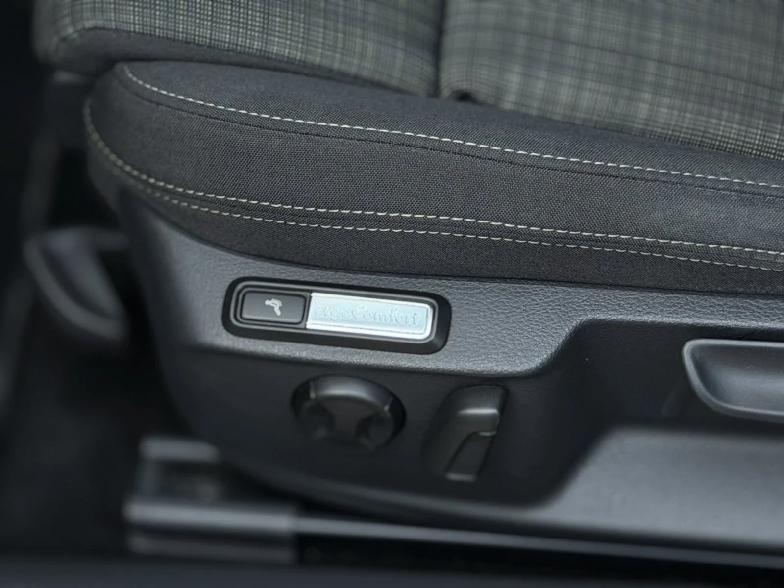 VW Passat 2.0d 199�.� TOP FULL Digital, Pano , Business, ��� | Mobile.bg � ����������� 7