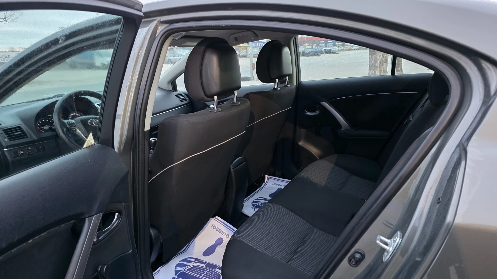 Toyota Avensis УНИКАТ/FACE LIFT, снимка 8 - Автомобили и джипове - 54071642