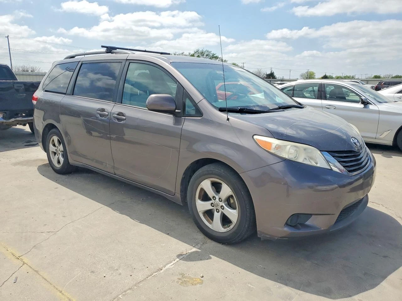 Toyota Sienna 3.5l Le 8-Passenger | Mobile.bg � ����������� 4