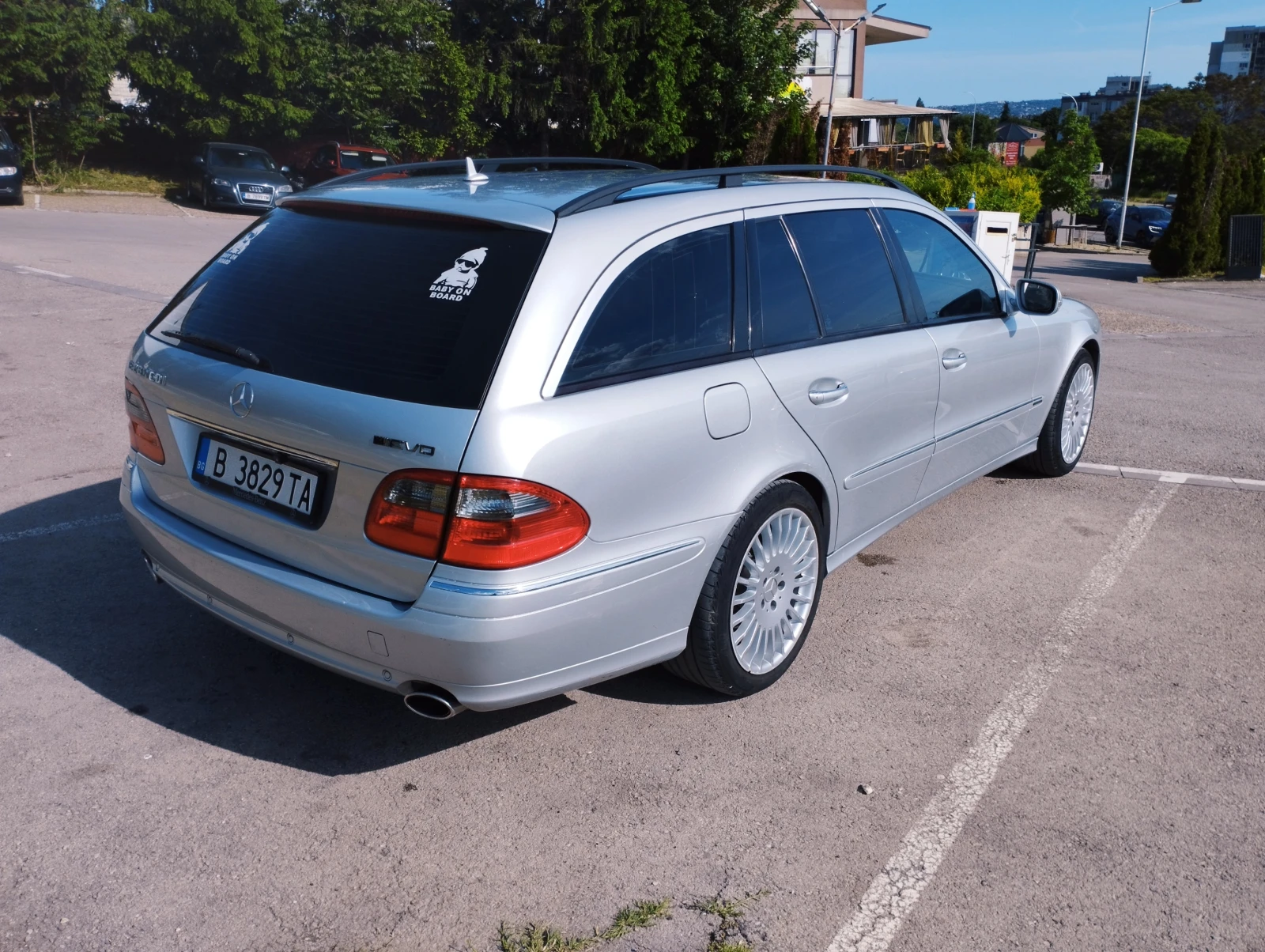 Mercedes-Benz E 320 3.0 v6 OM642, снимка 5 - Автомобили и джипове - 54683275
