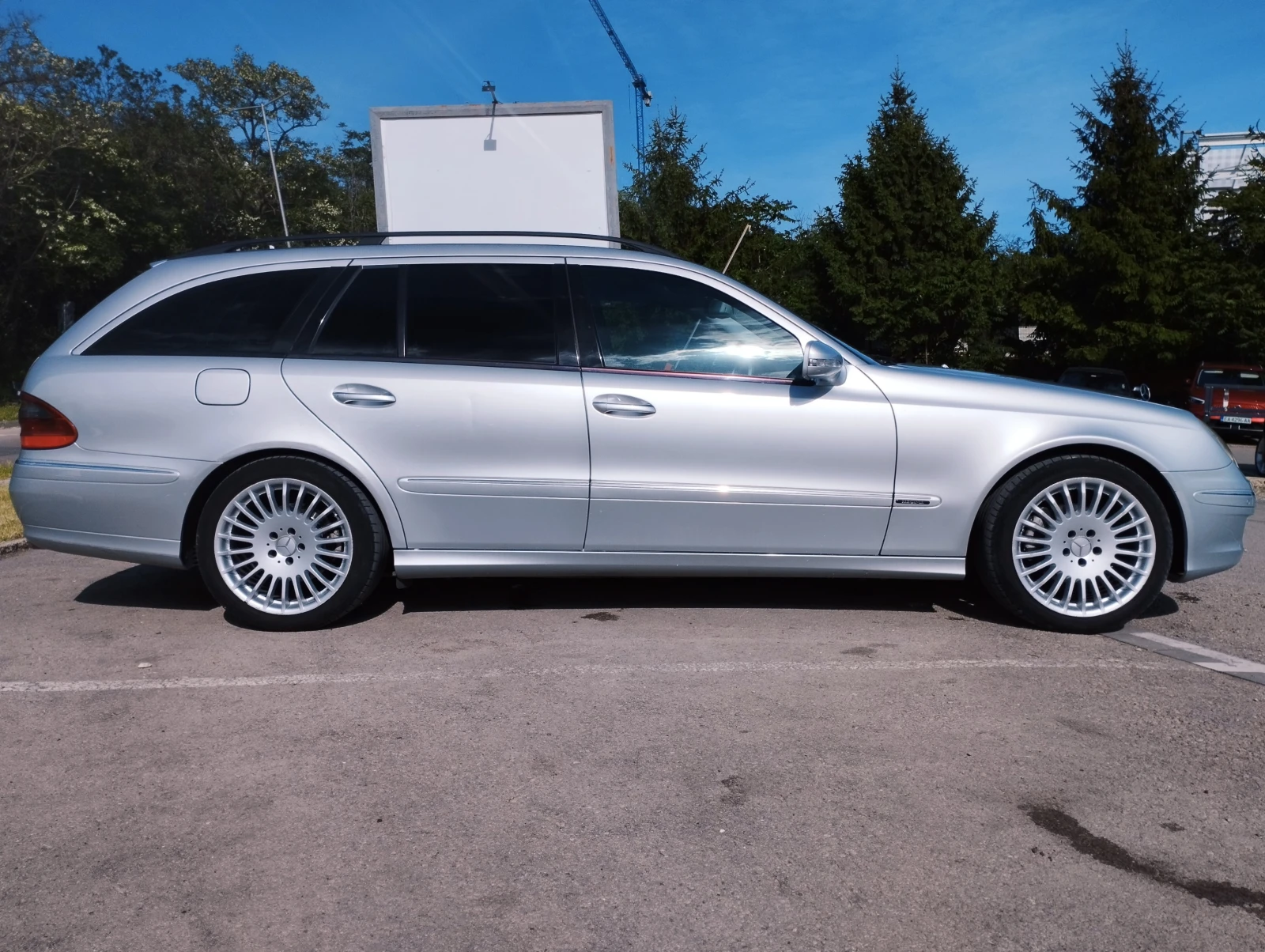 Mercedes-Benz E 320 3.0 v6 OM642, снимка 6 - Автомобили и джипове - 54683275