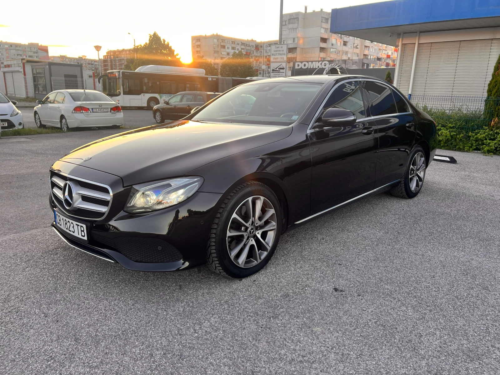 Mercedes-Benz E 220 4MATIC* CAM360* PODGREV* MULTIBEAM* 9G TRONIC* 