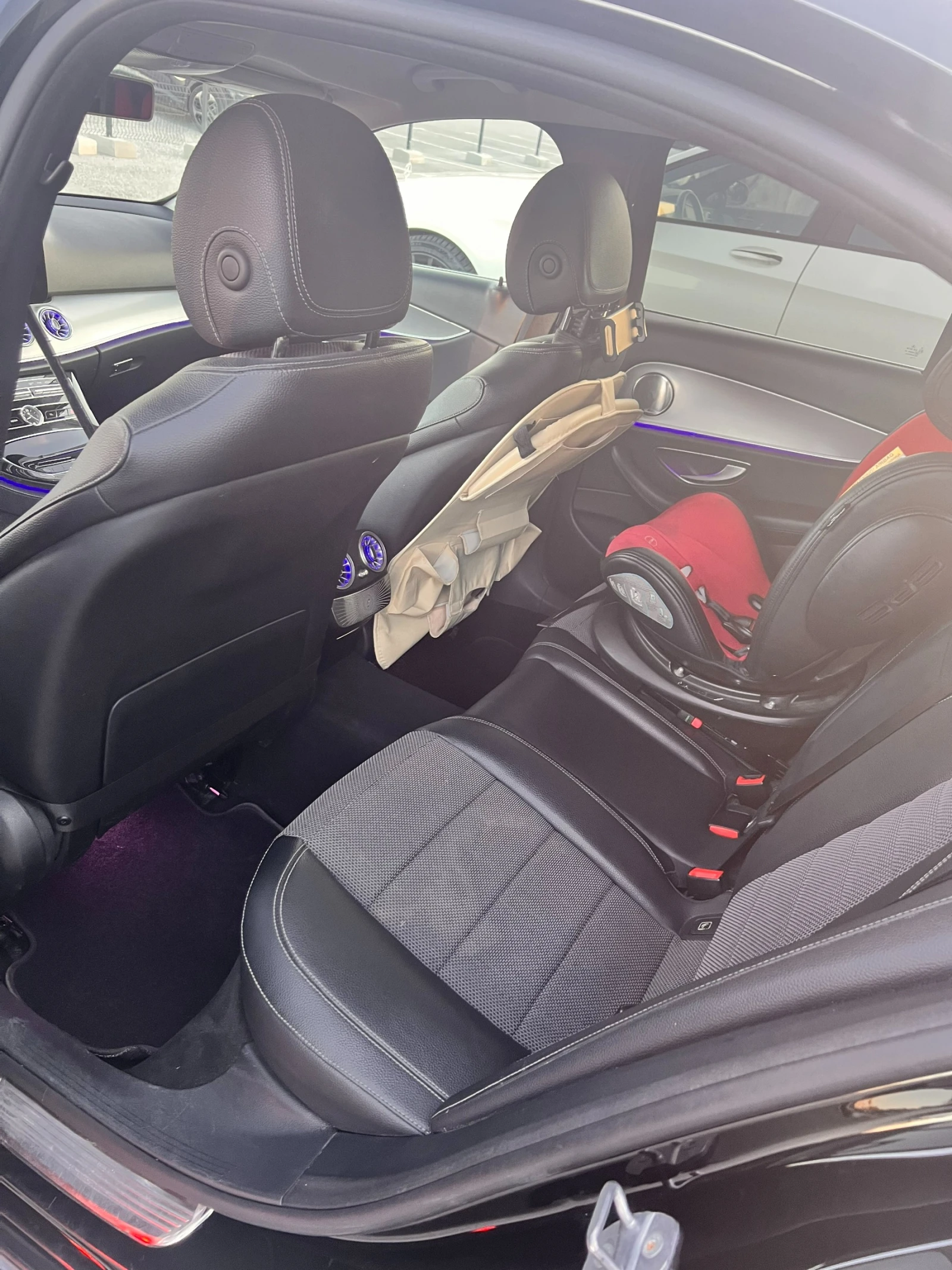 Mercedes-Benz E 220 4MATIC* CAM360* PODGREV* MULTIBEAM* 9G TRONIC* , снимка 14 - Автомобили и джипове - 54693878