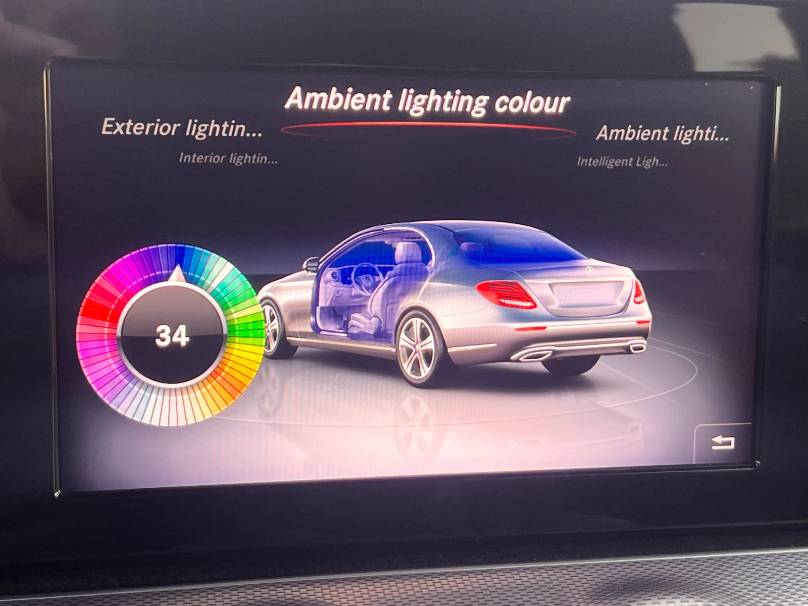 Mercedes-Benz E 220 4MATIC* CAM360* PODGREV* MULTIBEAM* 9G TRONIC* , снимка 17 - Автомобили и джипове - 54693878