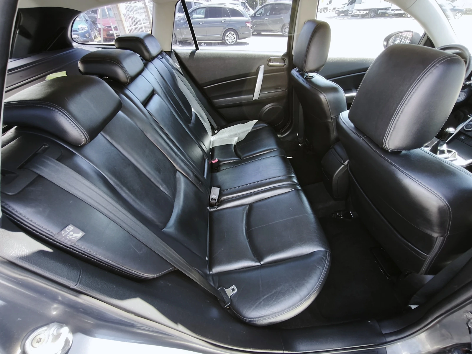 Mazda 6 2.0D - 6 ��. - ����� ����� � ����� - ���������  | Mobile.bg � ����������� 11